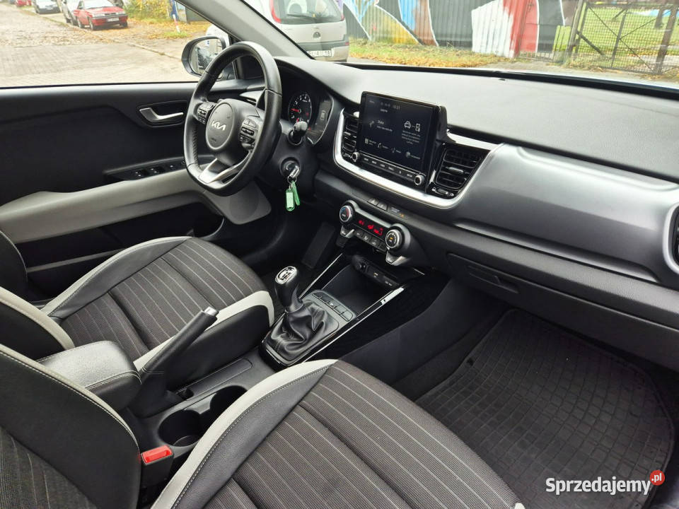 Kia Stonic 10 100 6 MT Wersja L Salon łódzkie Łódź