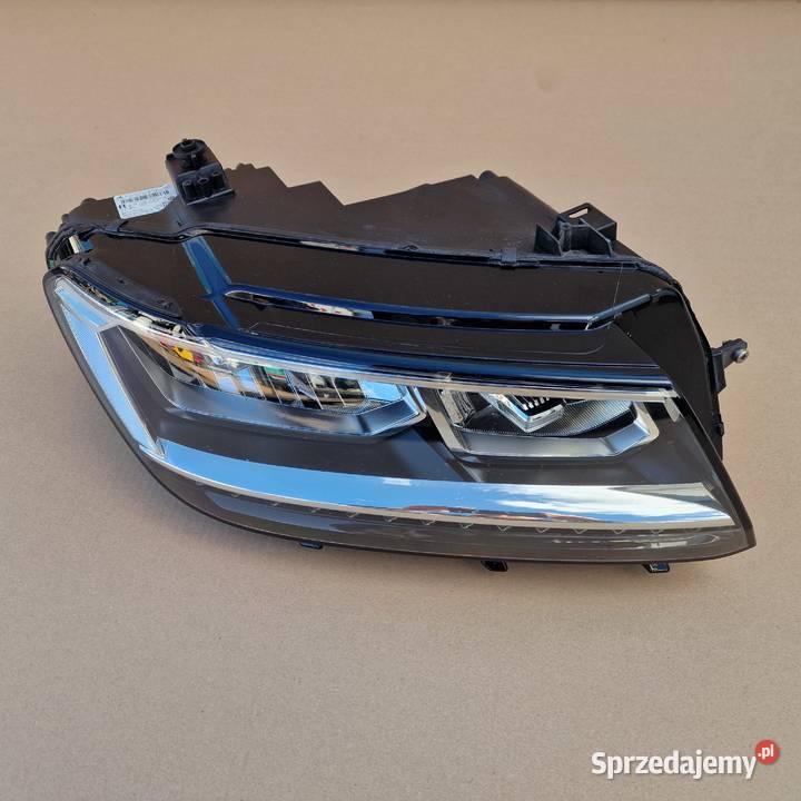 VW TIGUAN II 5NB LAMPA REFLEKTOR PRAWY Bieleń