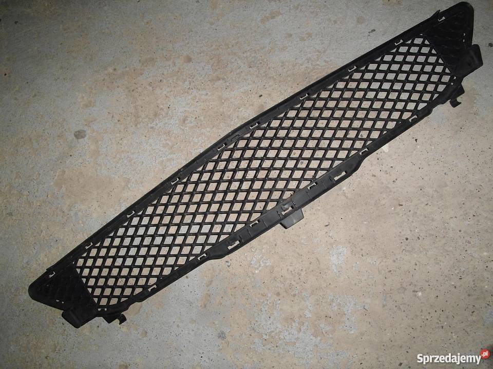 Mercedes b w 245 Kratka w przedni zderza osobowe