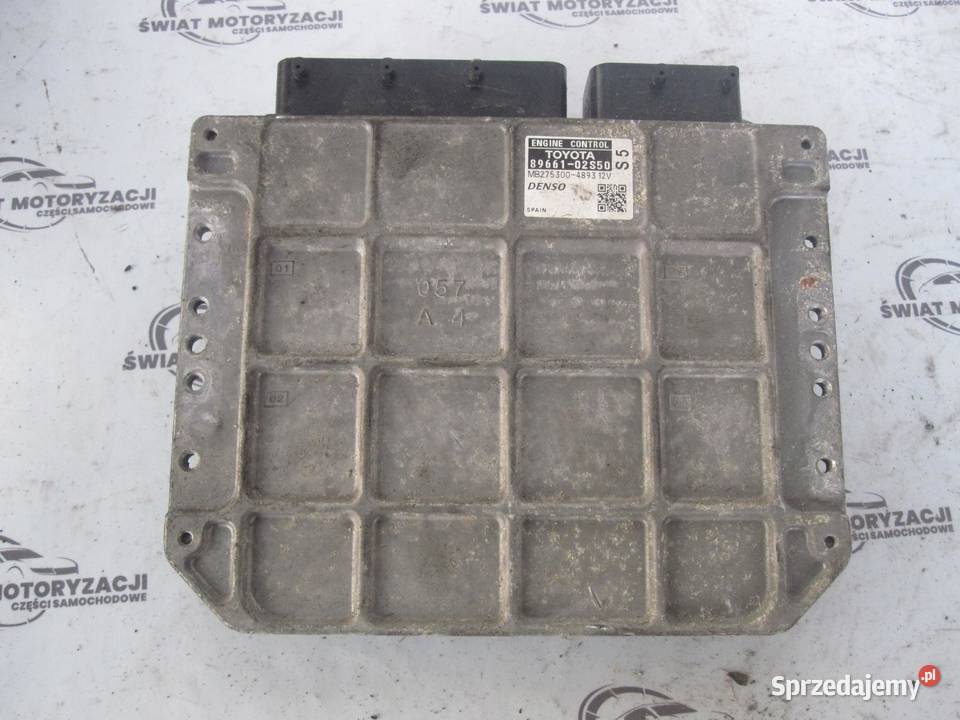AURIS 13 B komputer sterownik silnika 8966102S50