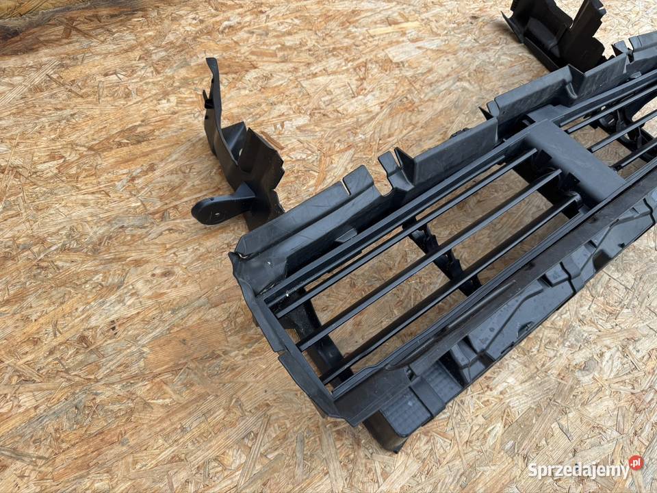 Żaluzja roleta wlot kanał powietrza bmw x2 u10 Międzychód