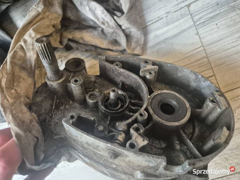 Komar części Jaworzno sprzedam