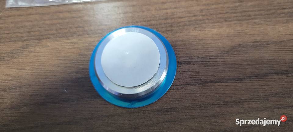 Uniwersalny magnetyczny uchwyt samochodowy na śląskie