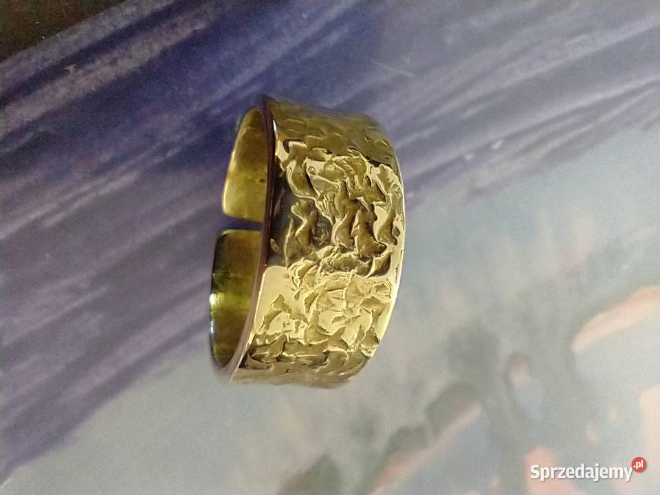 Obrączka czysty mosiądz złota metaloplastyka Łódź