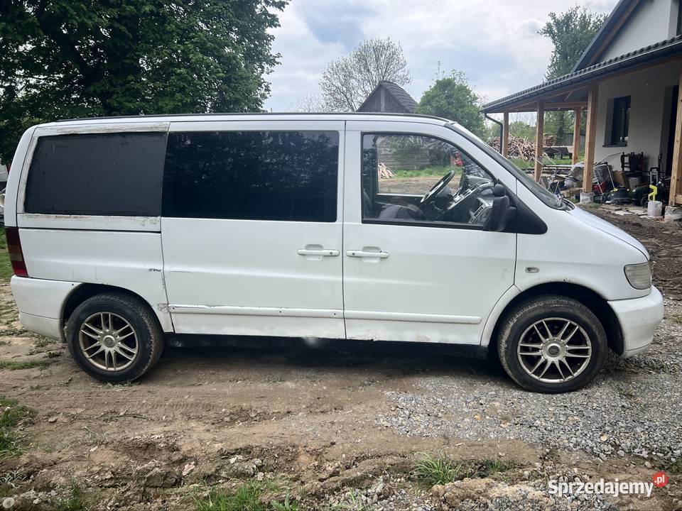 Sprzedam Mercedesa Vito 8osób Stary Dzików