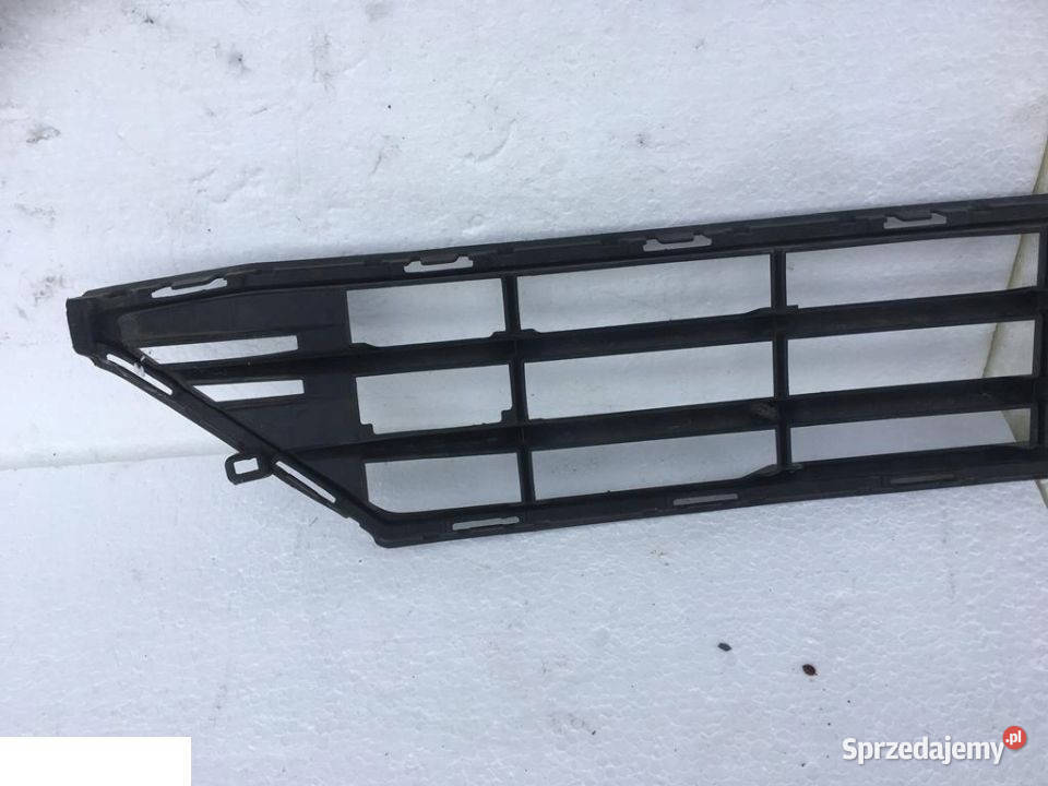 VOLVO XC60 LIFT KRATKA ZDERZAKA ŚRODKOWA sprzedam