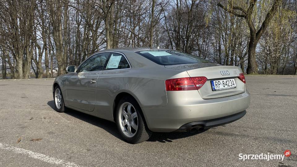 AUDI A5 Coupe 18 benzyna 2010 219 zadbane Przemyśl