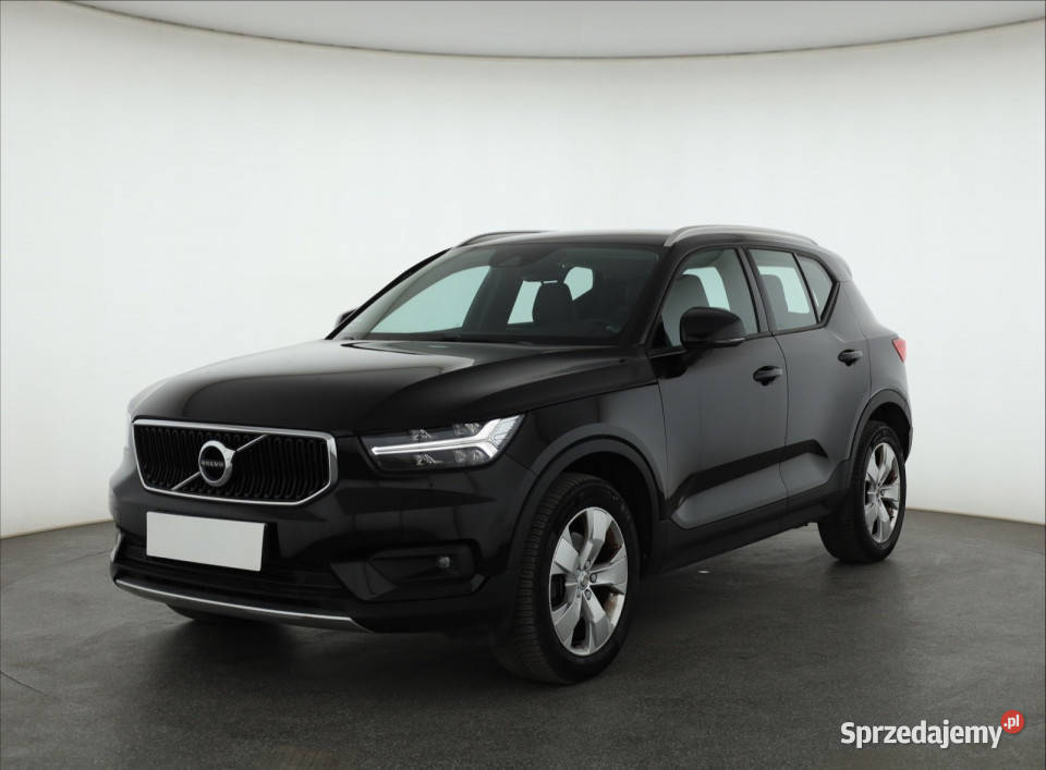 Volvo XC40 D4 AWD wspomaganie kierownicy