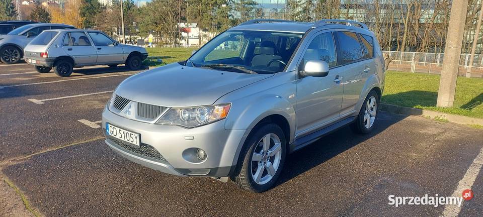 Mitsubishi Outlander 20 DID 140 7 osób Intense Gdańsk