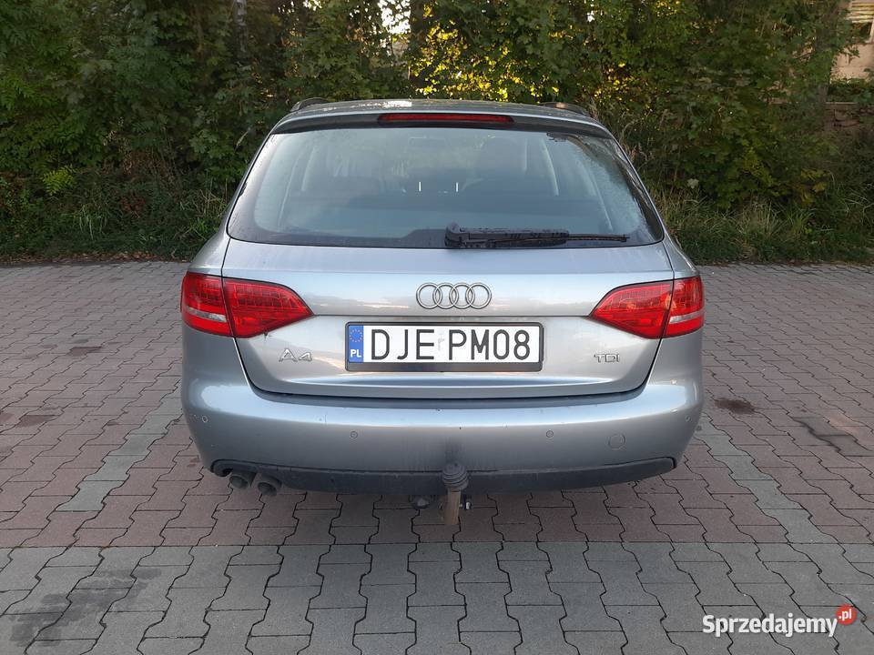 AUDI A4 B8 Kombi 2011 20 TDI 143 Klima Xenon ABS