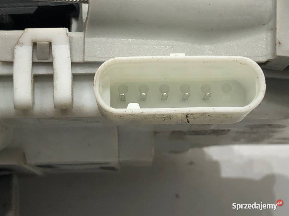 ZAMEK DRZWI LEWY TYŁ AUDI A4 B9 Kombi 8X0839015E sprzedam