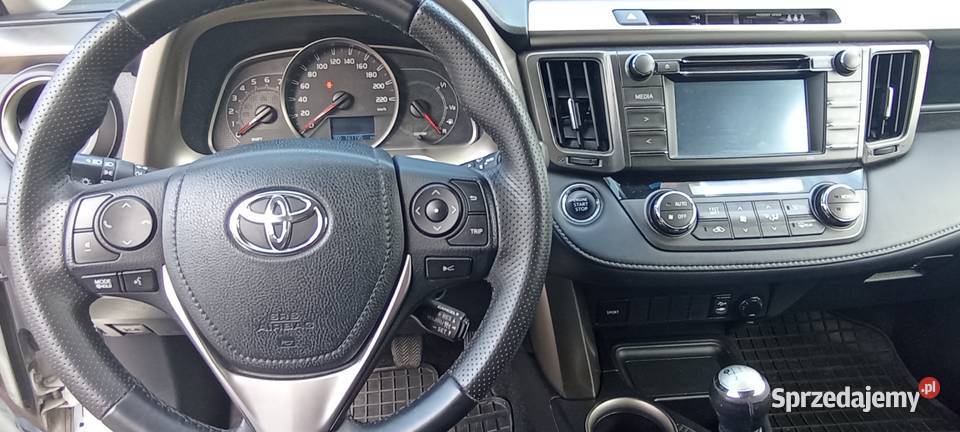 Sprzedam Toyote RAV4 2014r 4x4 polski salon 124KM Stanisławice