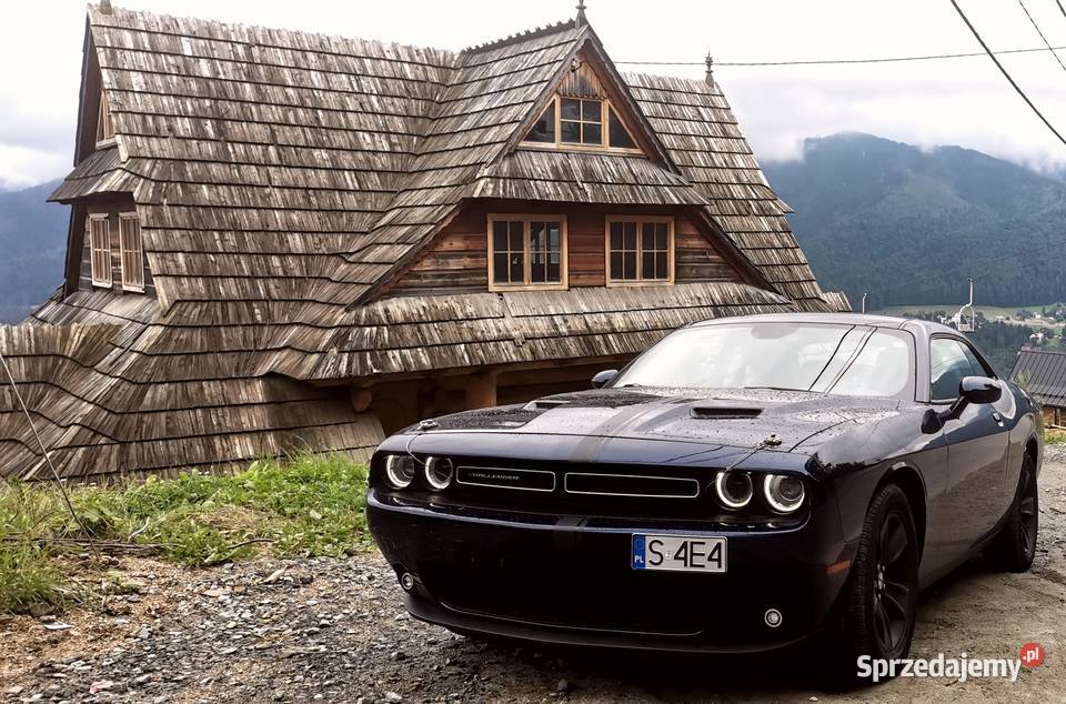 DODGE Challenger 36 V6 2016 przebieg 79 Rok produkcji 2016 Radom sprzedam