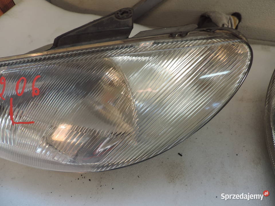 Lampa Lewy Przód Peugeot 206