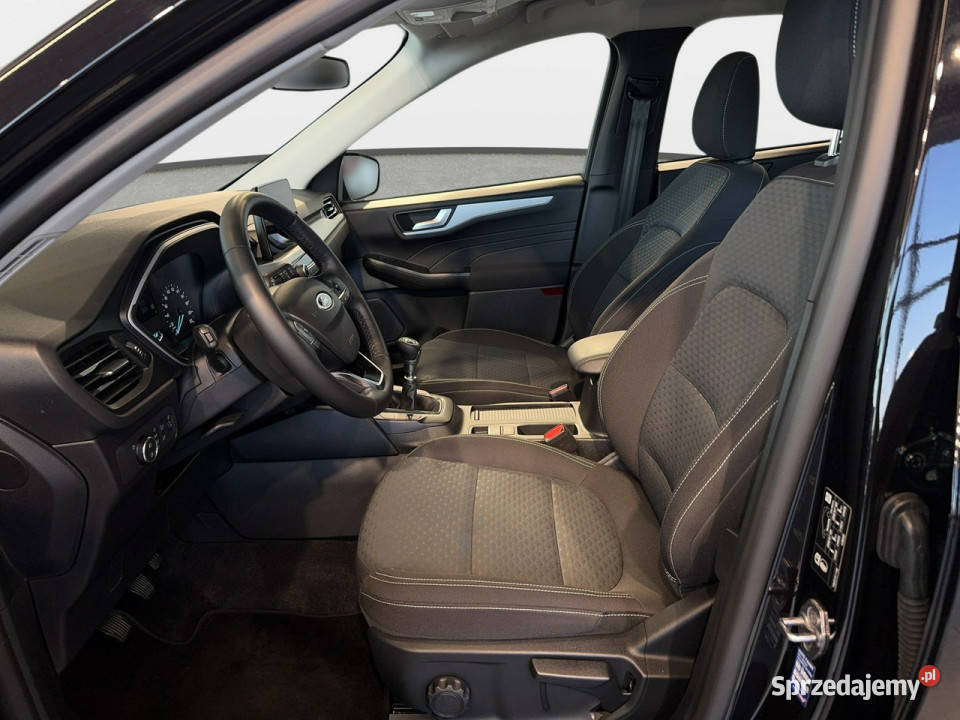 Ford Kuga VAT 23 15 150 M6 2024 r przebieg 31