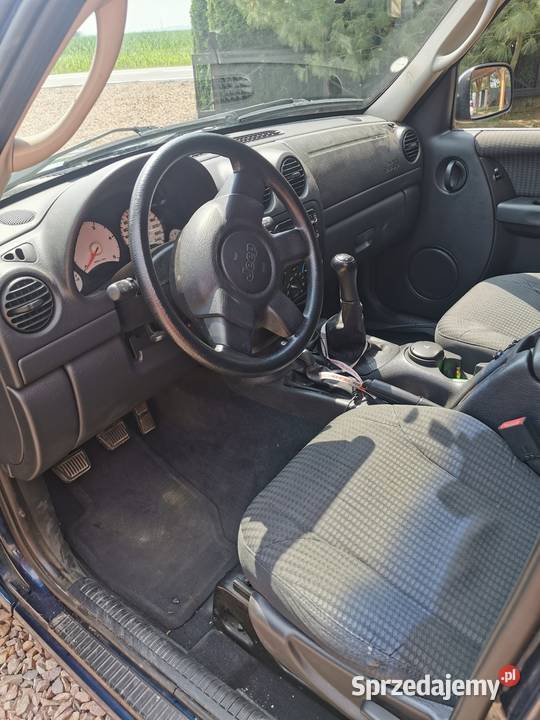 Jeep Cherokee Sport KJ brak rdzy mały przebieg Dąbrowa Tarnowska