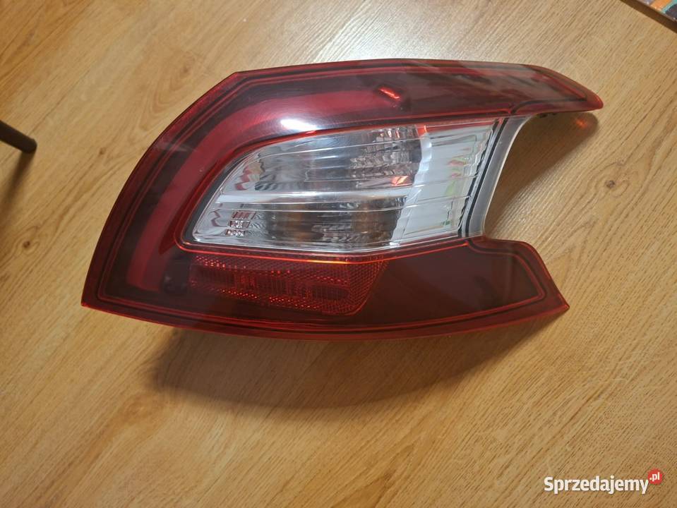 Lampa prawy tył peugeot 308 t9 HB Bukownica sprzedam