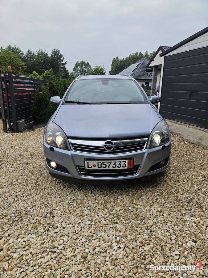 Opel Astra H 2009r 16 115 super stan Gomunice