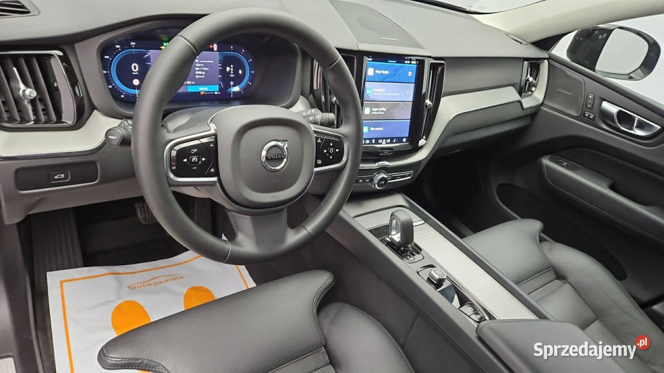 Volvo XC 60 B4 D AWD Plus Dark aut Z Polskiego Warszawa