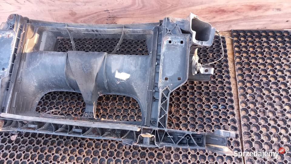 PAS PRZEDNI BELKA KOMPLET E87