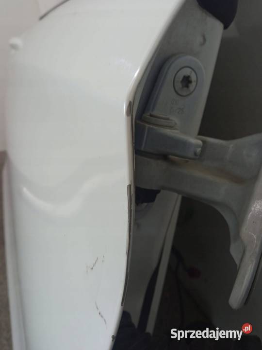 DRZWI PRAWE PRZÓD 149 W117 MercedesBenz CLAklasa osobowe