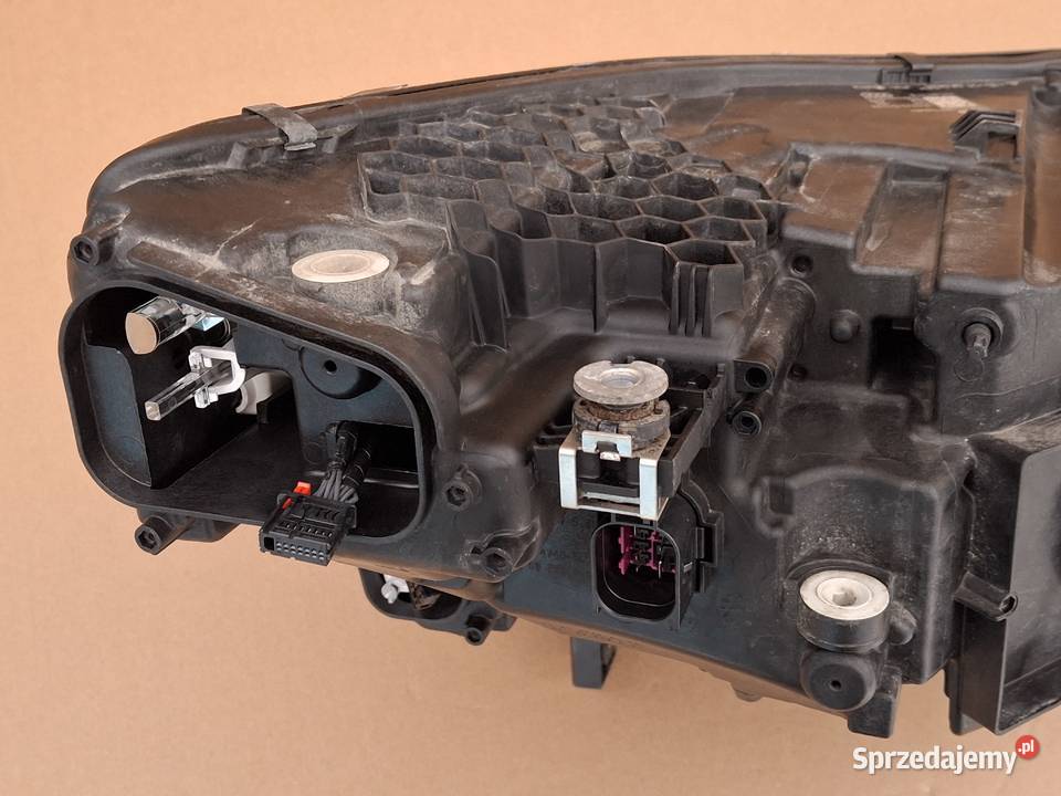 AUDI ETRON 4KE REFLEKTOR LEWY FULL LED LAMPA