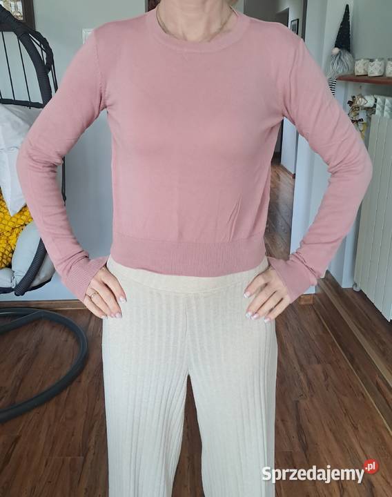 cienki używany sweterek Bershka rozmiar M stan Sandomierz