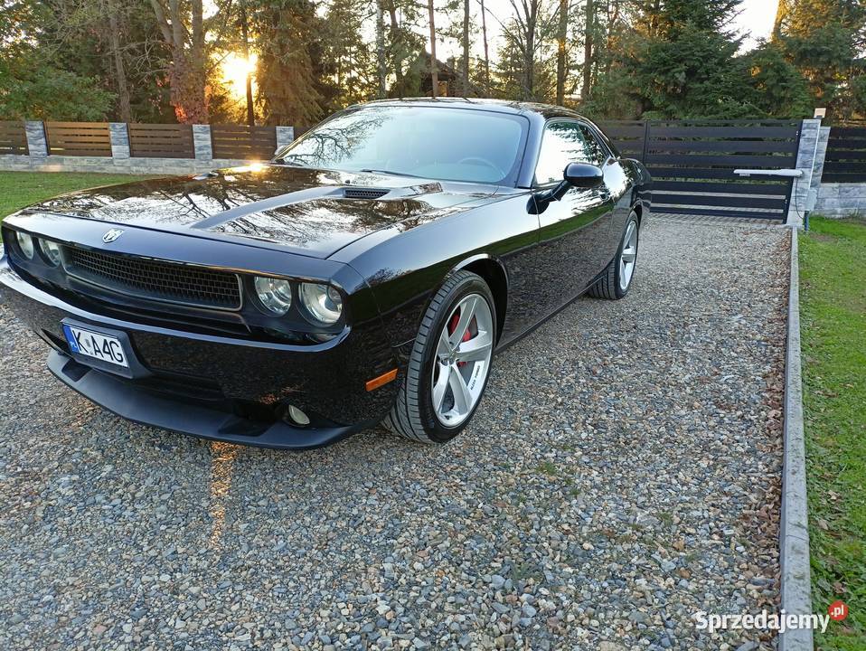 Dodge challenger SRT8 6.1 HEMI V8 430km manual niski przebieg 100% sprawny