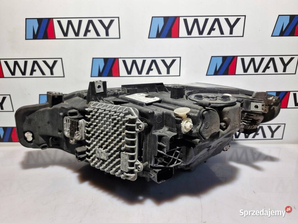 BMW F30 F31 LAMPA PRAWA PRZÓD FULL LED LCI LIFT Motoryzacja