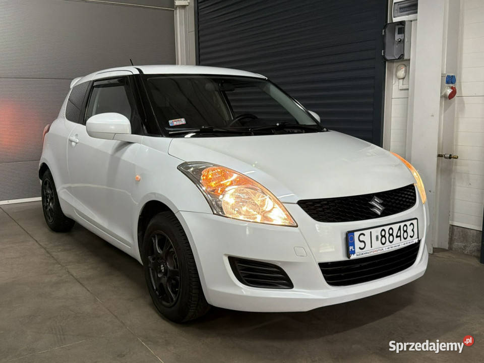 Suzuki Swift Bezwypadkowy 1WŁ Super stan Navi