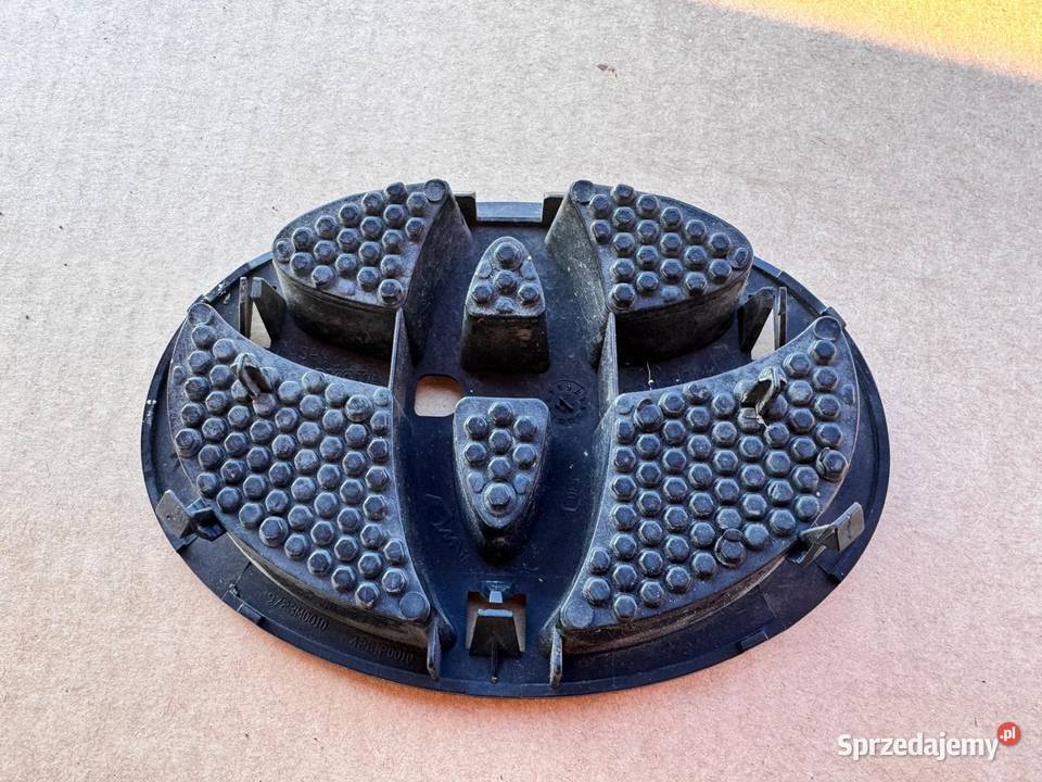 Podstawa znaczka przód Toyota Yaris III 1120 małopolskie Brzesko