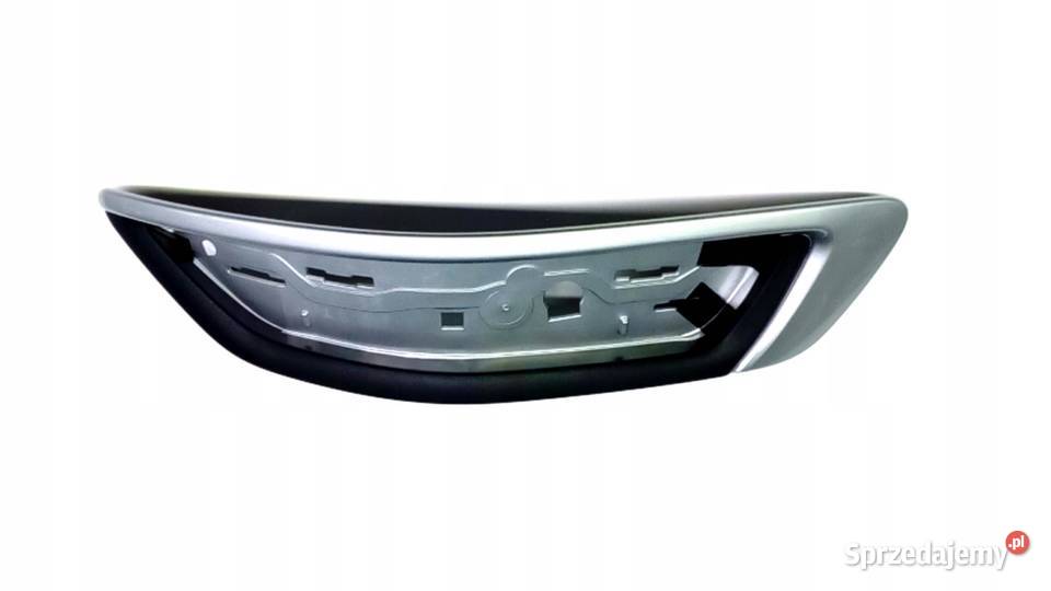VOLVO XC70 tylna prawa kratka odblasku chrom OE Bielany Wrocławskie