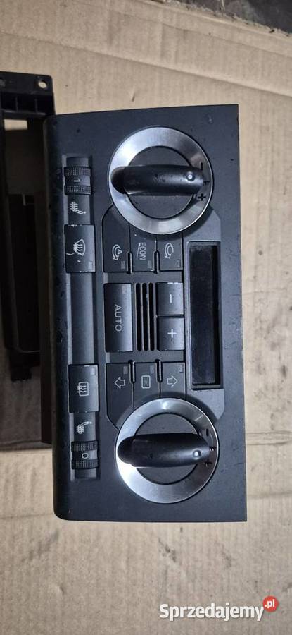 Panel nawiewu climatronic Audi A3 8P Słupsk