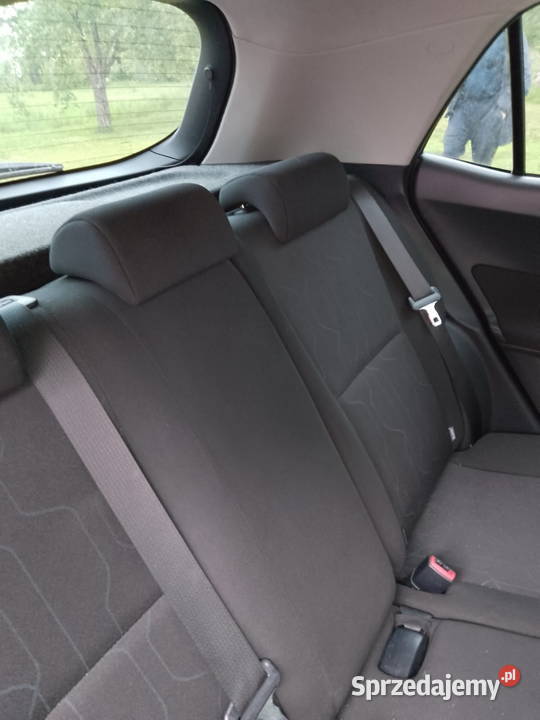 Toyota Auris 133 rocznik 2013 gaz Unin-Kolonia
