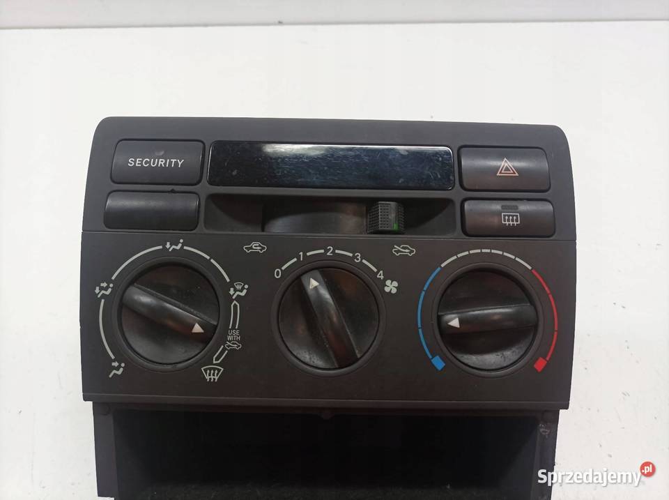 PANEL NAWIEWU Toyota Corolla IX 20002006