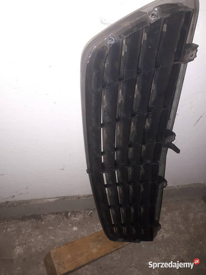 Mercedes W 203 grill atrapa chłodnicy Toruń sprzedam