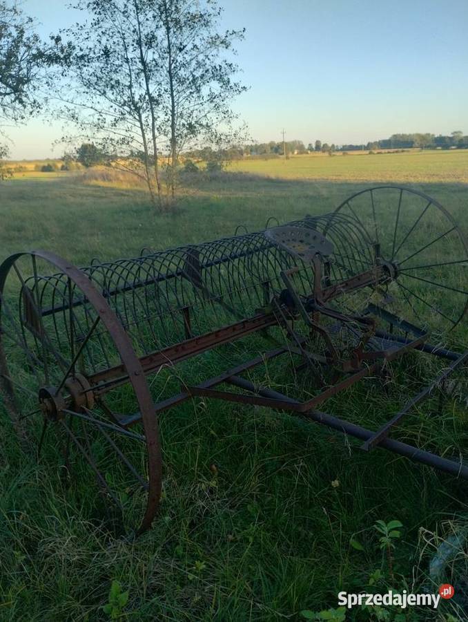 Zgrabiarka konna z lat 80 ubiegłego wieku Bezwola
