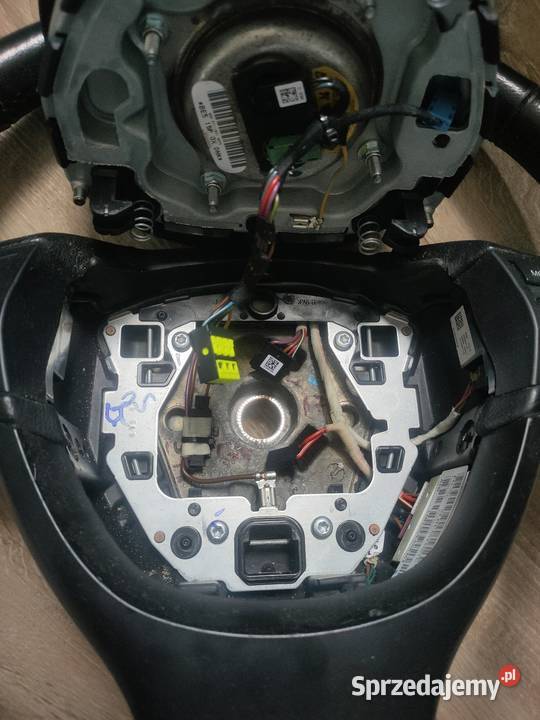 Kierownica BMW F10F11F01 GRZANA osobowe małopolskie Niepołomice sprzedam