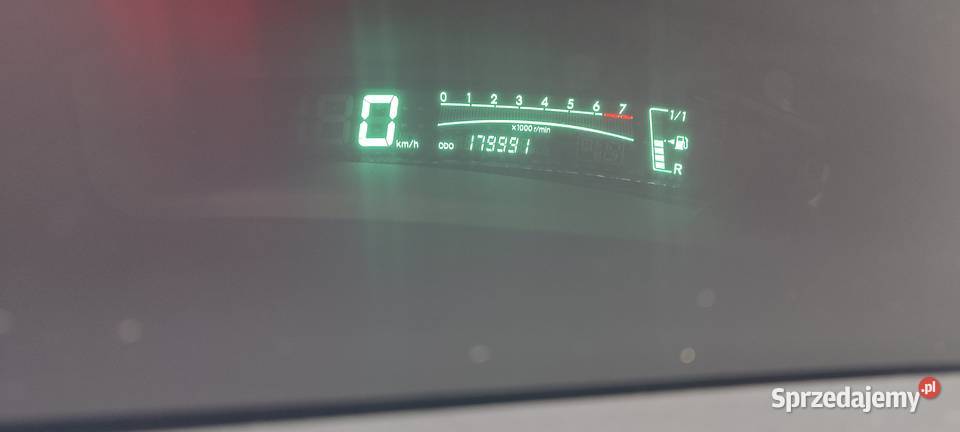 Toyota Yaris II 2007 10 bezwypadkowa Narew