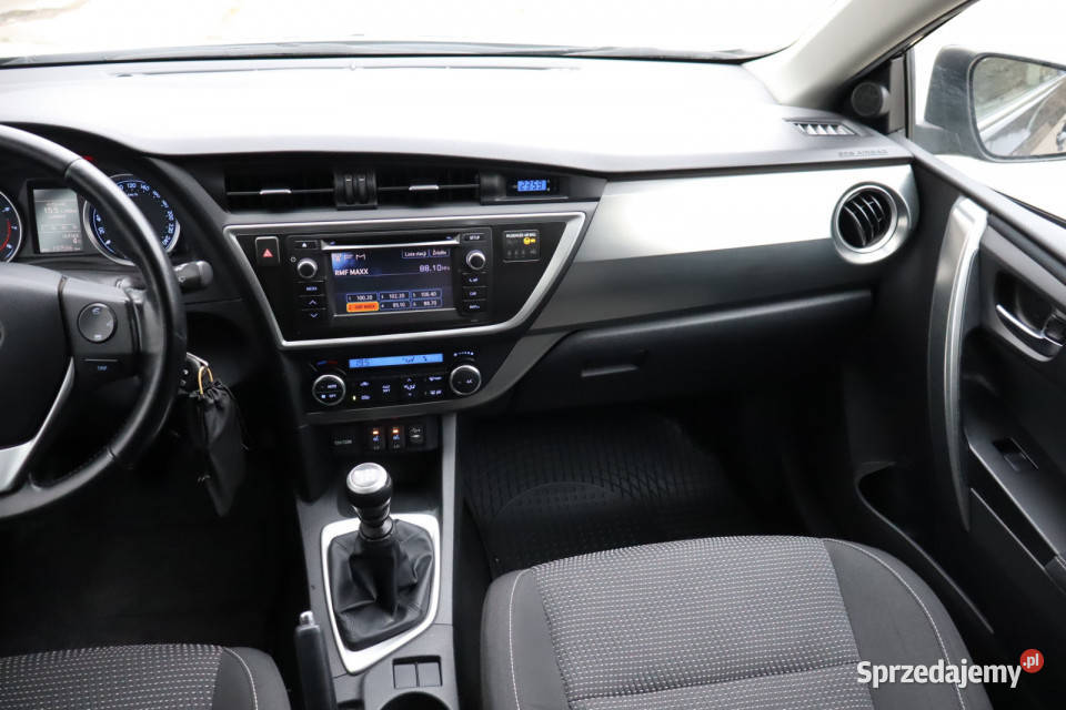 Toyota Auris 16 Valvematic 4/5 śląskie Zabrze