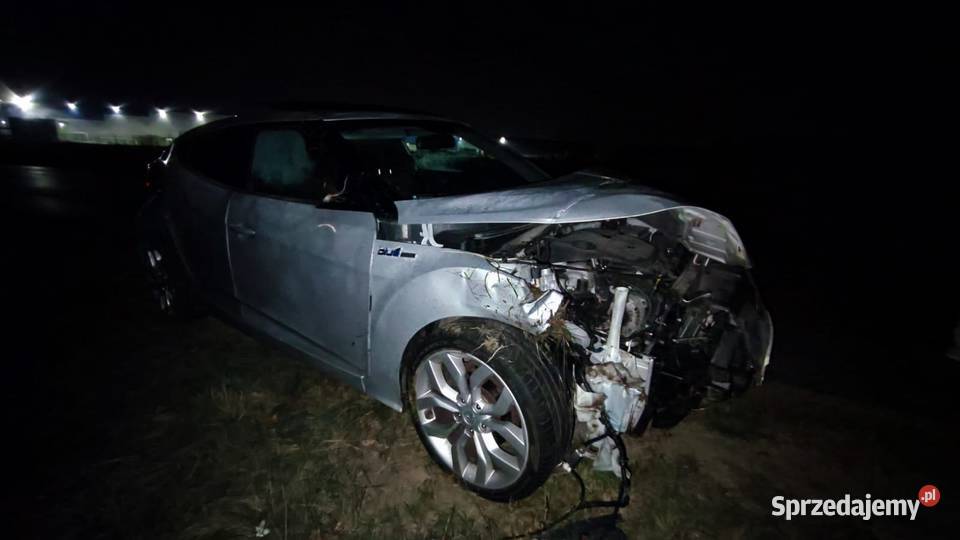 Hyundai Veloster uszkodzony przód prawy bok pali światła przeciwmgielne Bydgoszcz