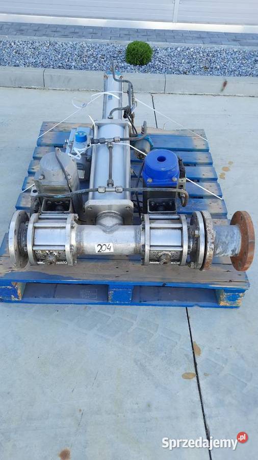 204 L96	pompa tłokowa Dębica sprzedam