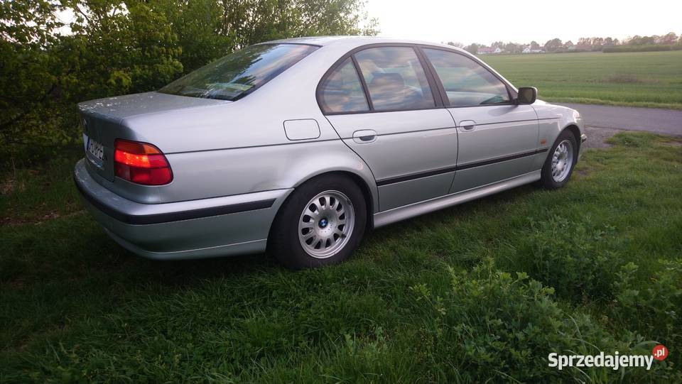 BMW e39 528i stan kolekcjonerski bezwypadkowy poduszka powietrzna Opole
