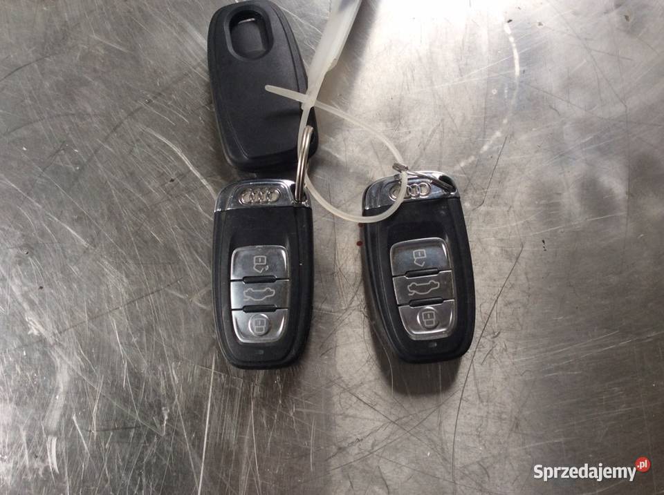 Kluczyki Audi smart key 8T0959754 D Włoszczowa sprzedam