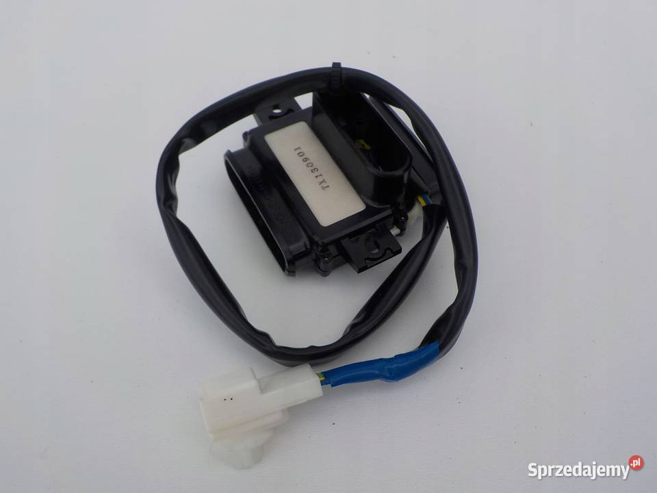 REGULATOR WYLOTU POWIETRZA PRAWY TYŁ INFINITI Nowy Tomyśl