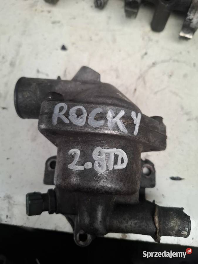 DAIHATSU ROCKY 28 TD obudowa termostatu Kielce sprzedam