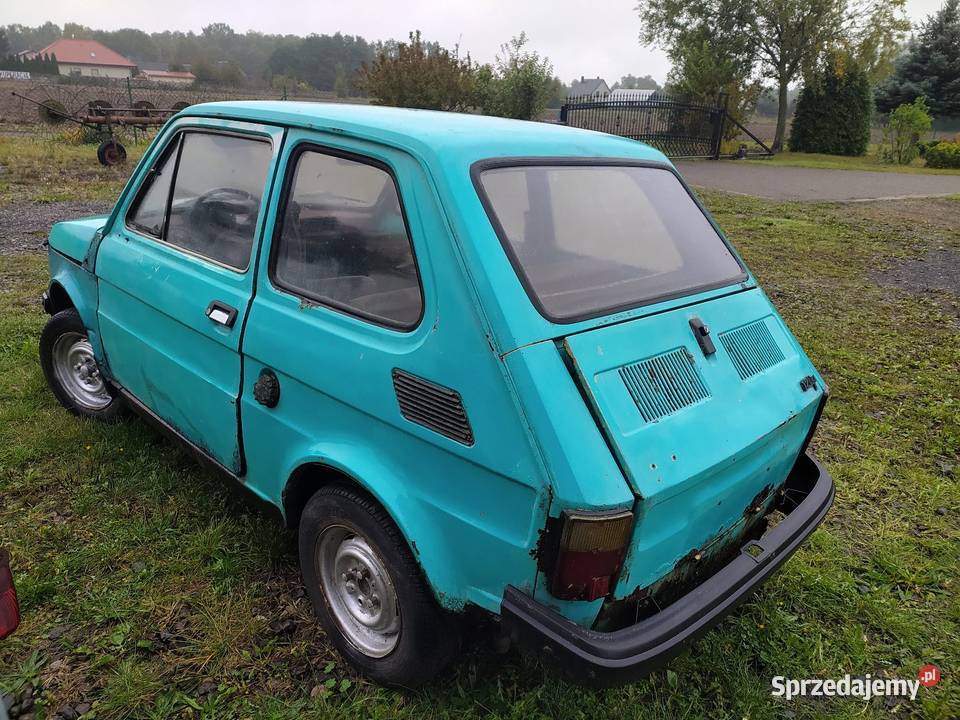 Fiat 126p Z bordową deską Aleksandrów Łódzki