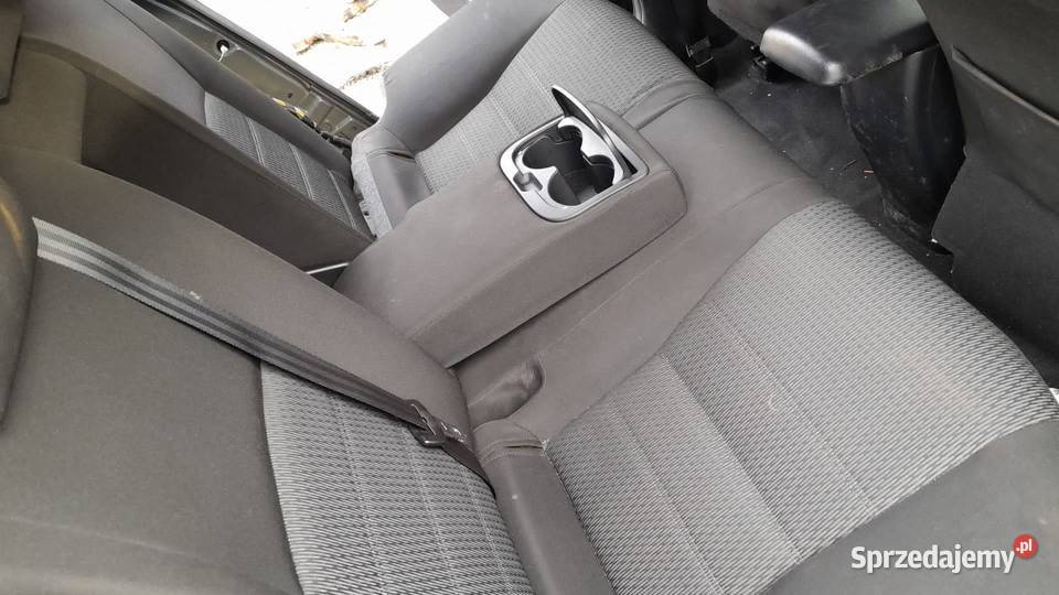 Fotele kanapy tapicerka listwy Toyota Avensis Rok produkcji 2013 lubelskie Biłgoraj sprzedam