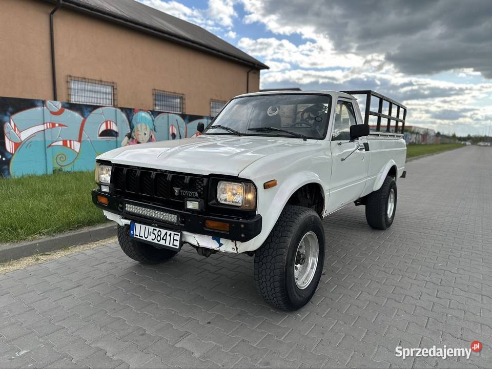 Toyota Hilux 4x4 1982r 107KM Łuków