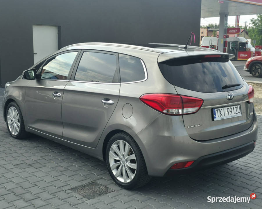 Kia Carens 16 Benzyna Serwisowany Gwarancja światła przeciwmgielne Piekoszów